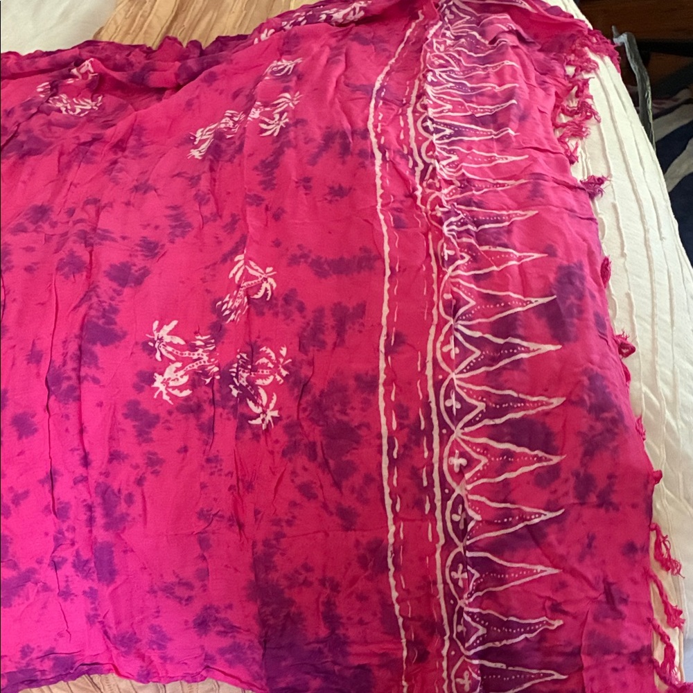 Fuchsia Tie-Dye Sarong with White Print